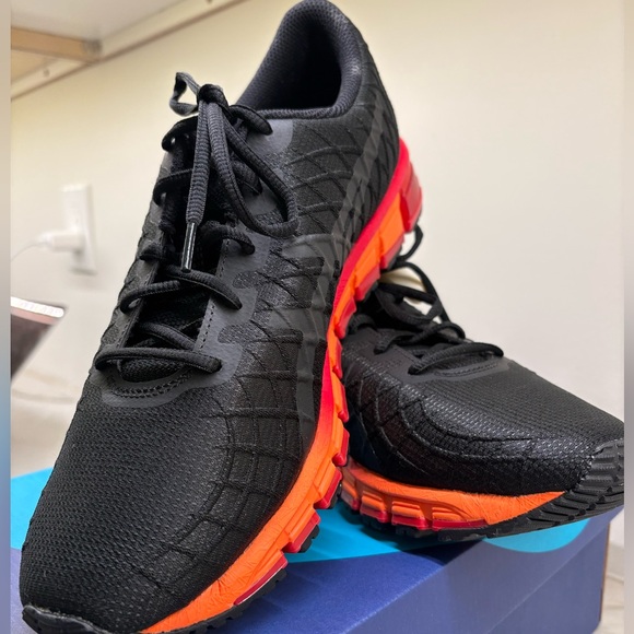 Athletic_Shoes
